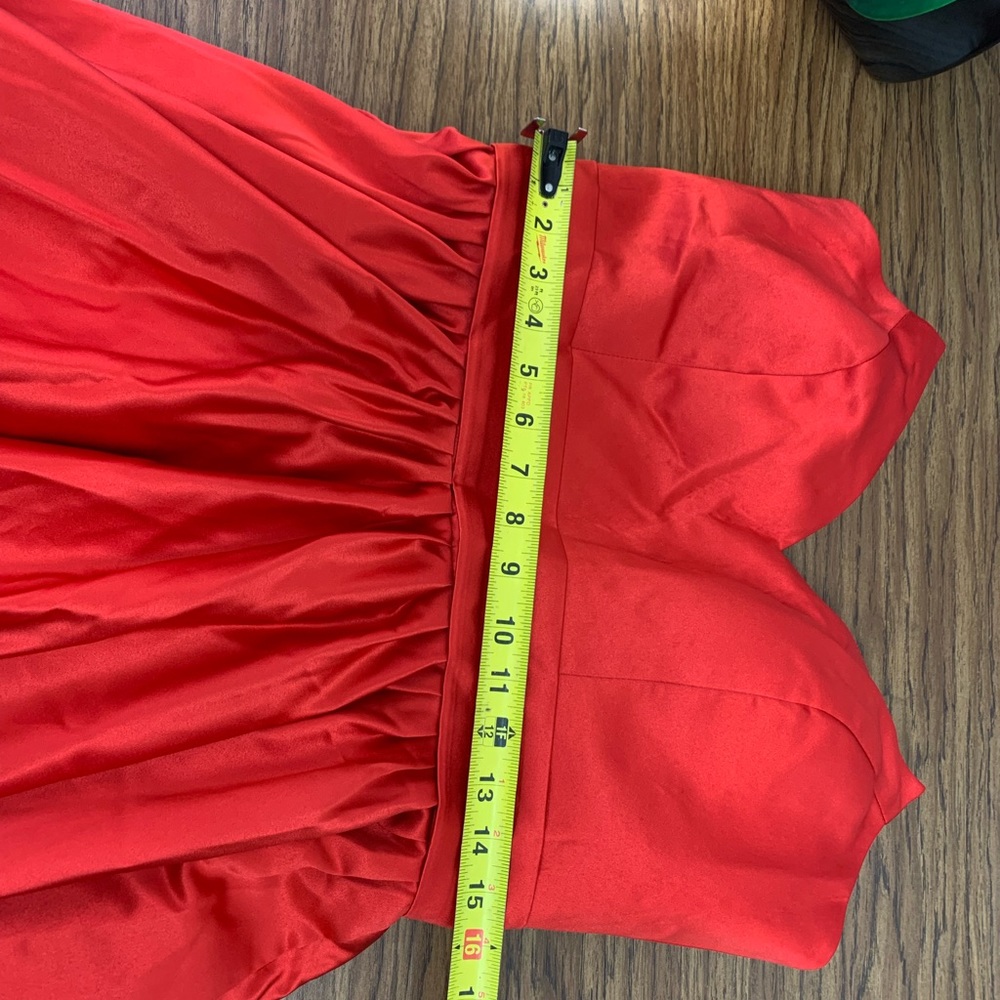 Dress - Picture 10 of 15